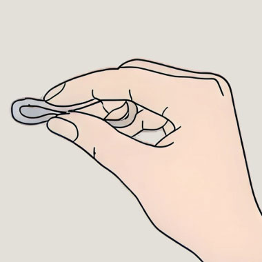 Ilustração de uma mão a apertar as extremidades de um anel contracetivo